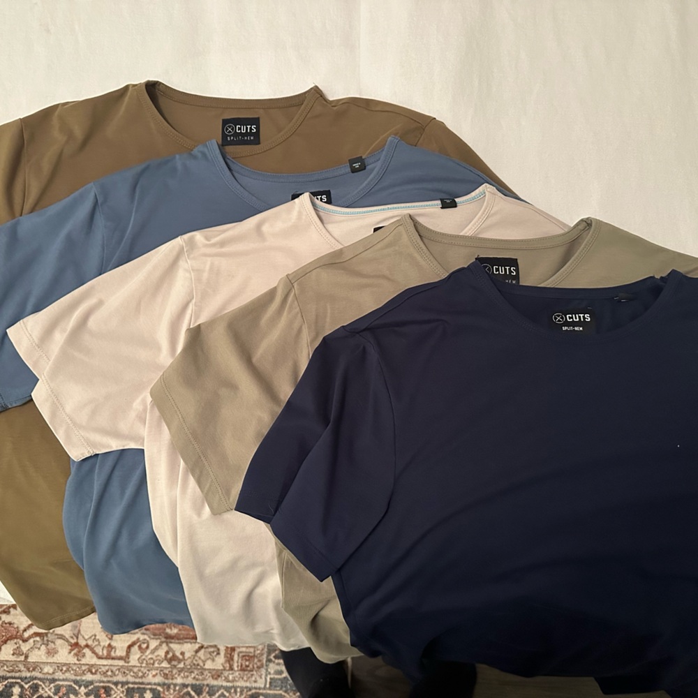 Lot of (4) cuts curved hem t-shirts. All large, never dried- always hang dried.
